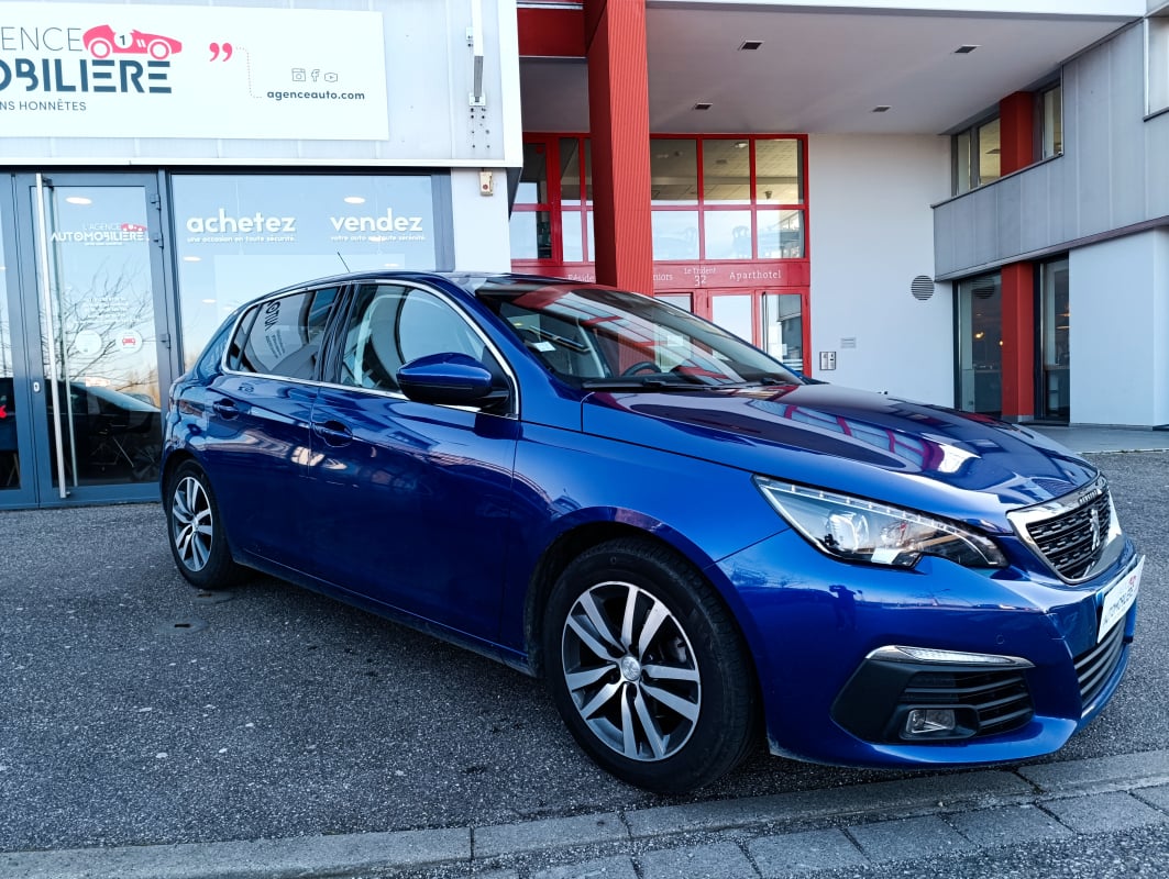 Peugeot 308 II 1.5 BlueHDi 130 cv ALLURE — 1