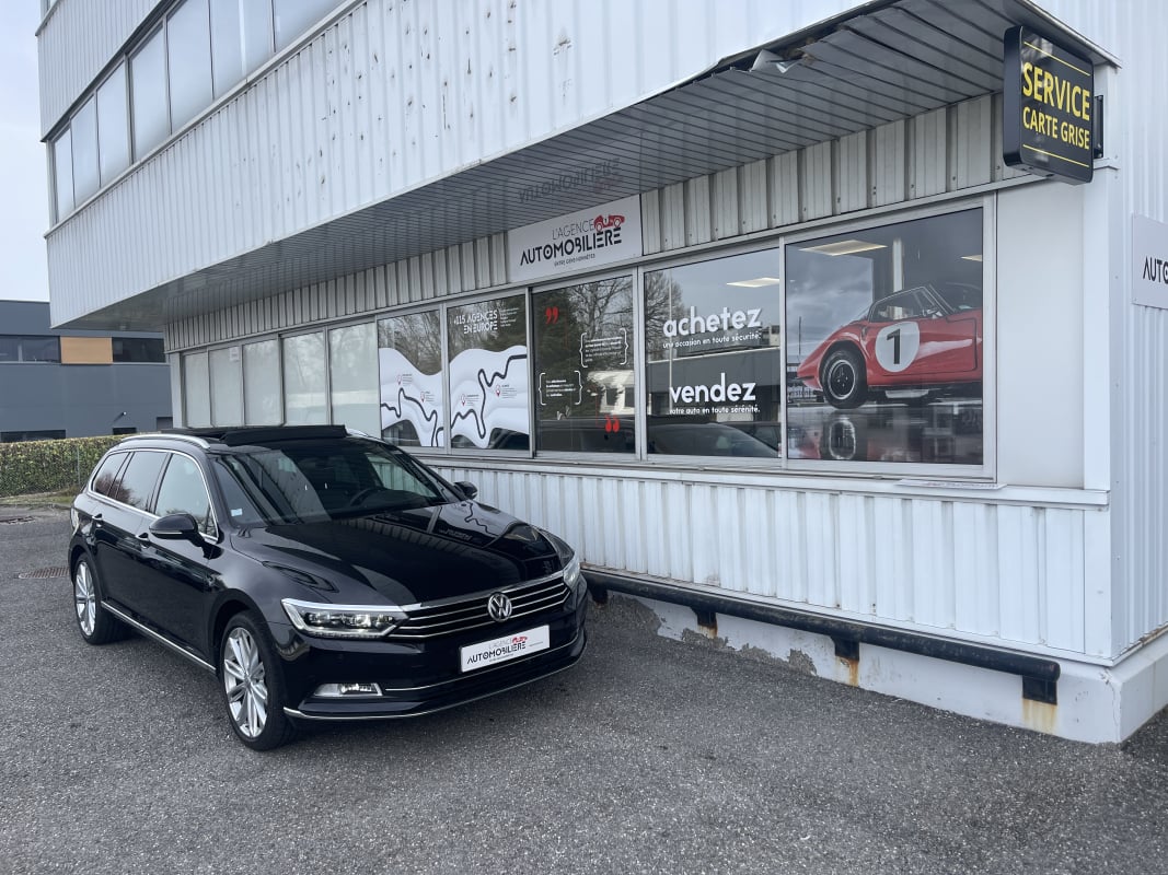 Volkswagen Passat SW 1.6 TDI 120CV Carat DSG - Garantie 12 Mois — 1