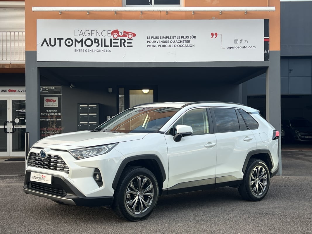 Toyota RAV4 V 2.5 218 2WD Dynamic CarPlay - Caméra -Hayon électrique - Blanc Nacrée — 1