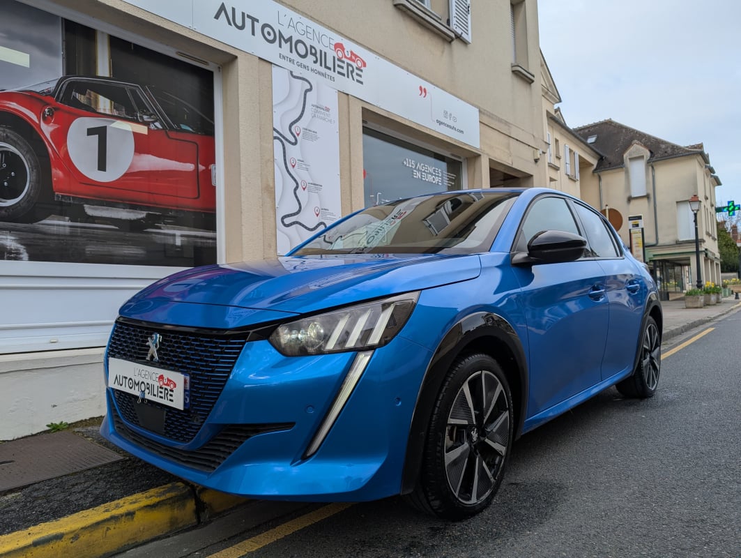 Peugeot e-208 II ELECTRIQUE 136cv GT 50 KWH — 1