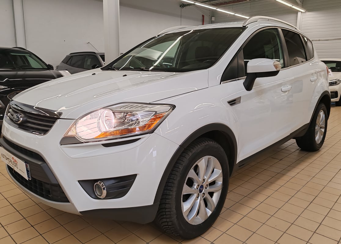 Ford Kuga 2.0 TDCI 140 DPF 4X4 TITANIUM — 1