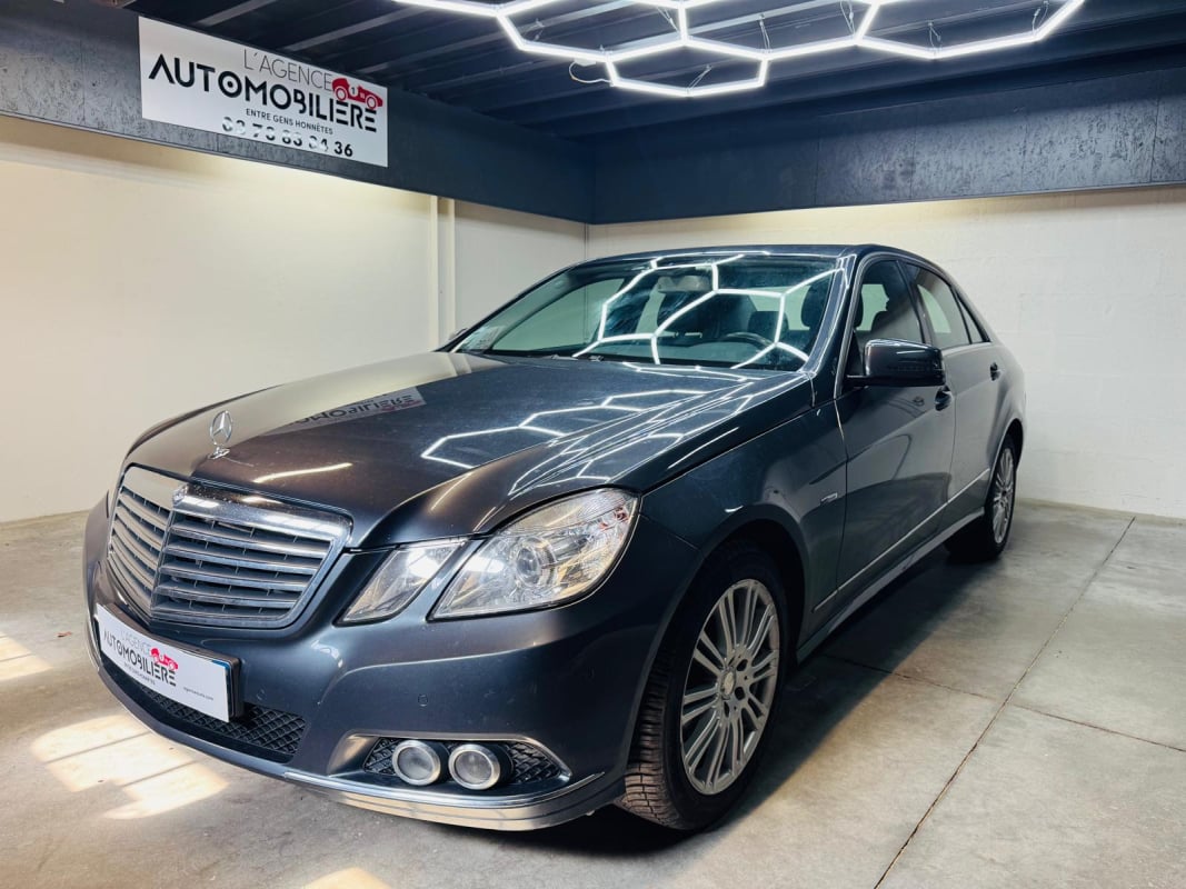 Mercedes-Benz Classe E 3.0 CDI V6 BlueEFFICIENCY 4MATIC 7G-Tronic 231 cv Boîte auto — 1