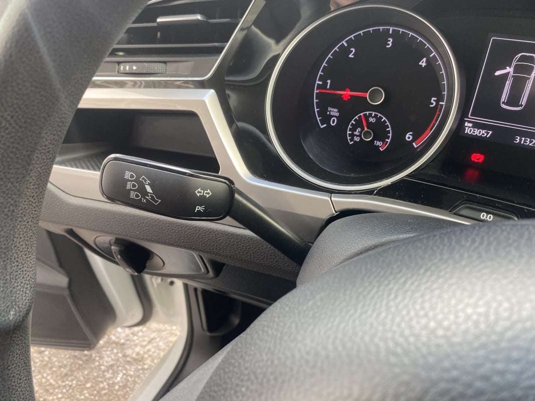 Volkswagen Touran 1.6 TDI 16V BlueMotion 115 CV - Garantie 12 Mois — 25
