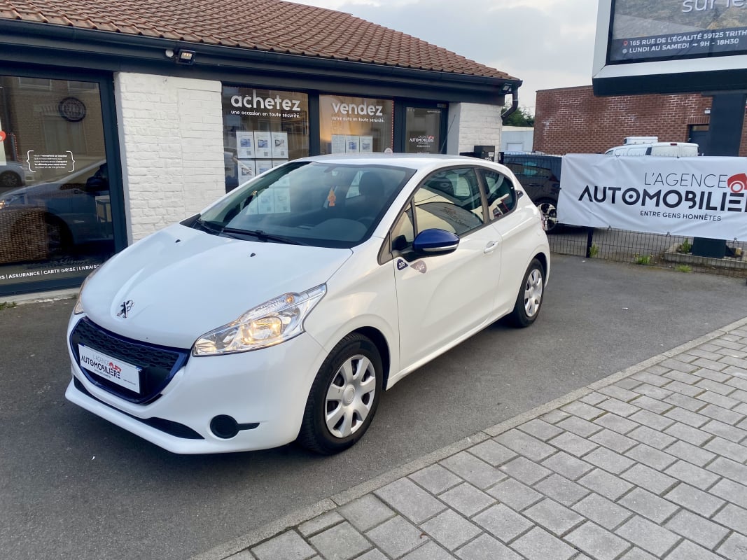 Peugeot 208 1.0 68 LIKE 3P DISTRIBUTION A JOUR — 1