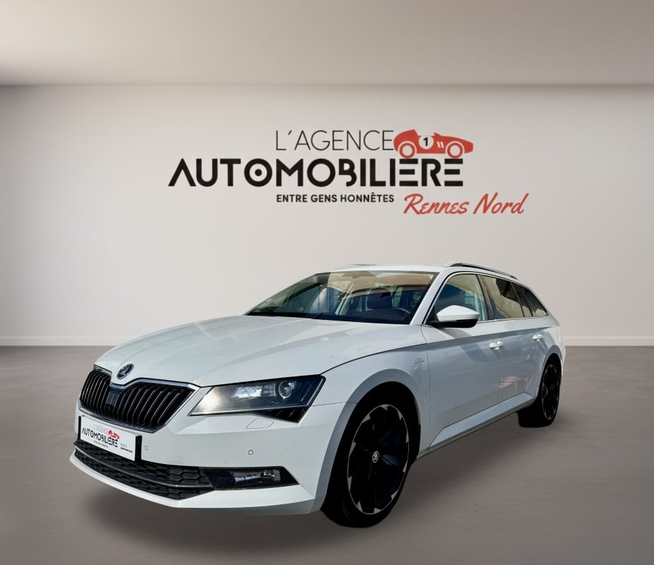 Skoda Superb Combi COMBI 2.0 TDI 190 4X4 LAURIN & KLEMENT DSG6 — 1