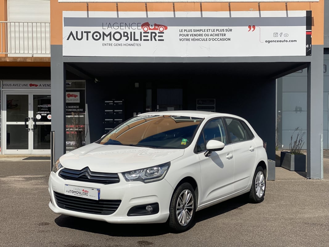 Citroen C4 (2) 1.6 BlueHDi 120 CV Feel Courroie Changée / Révisions — 1