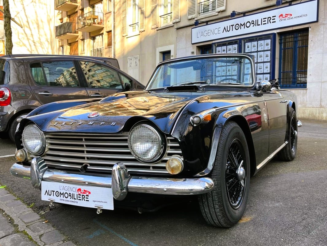 Triumph TR4 A NOMBREUX FRAIS REALISES — 1