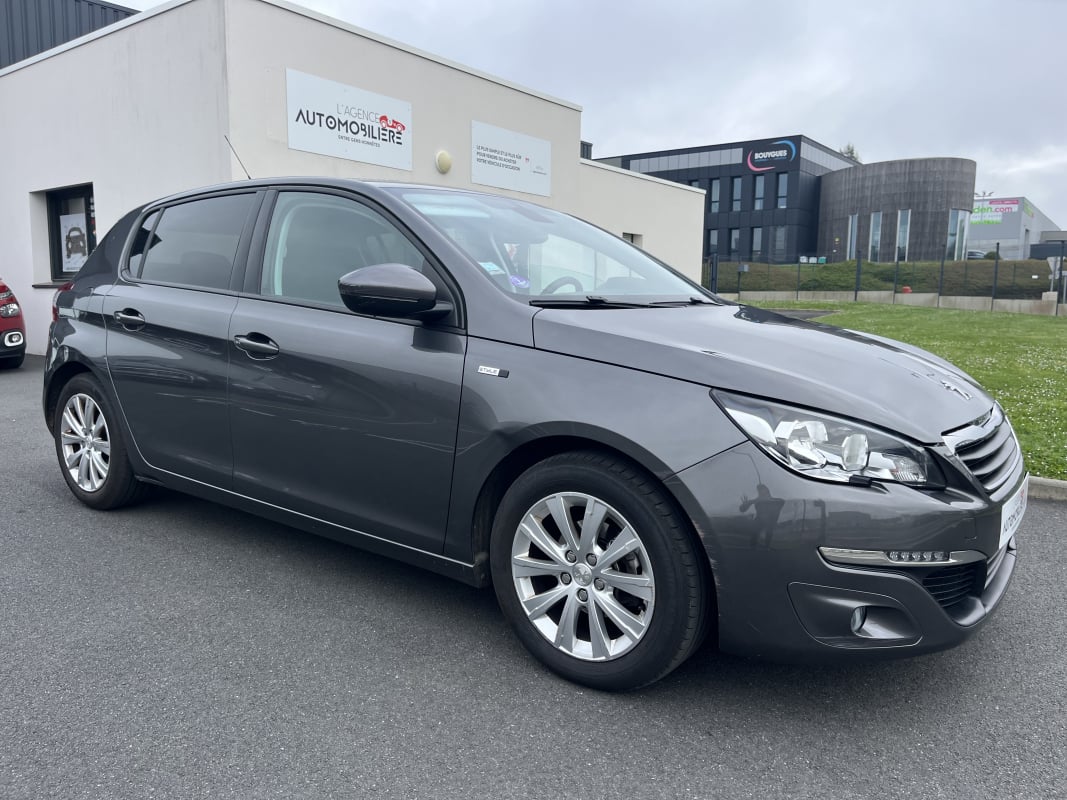 Peugeot 308 1.2L 110CH STYLE / DISTRIBUTION OK — 1