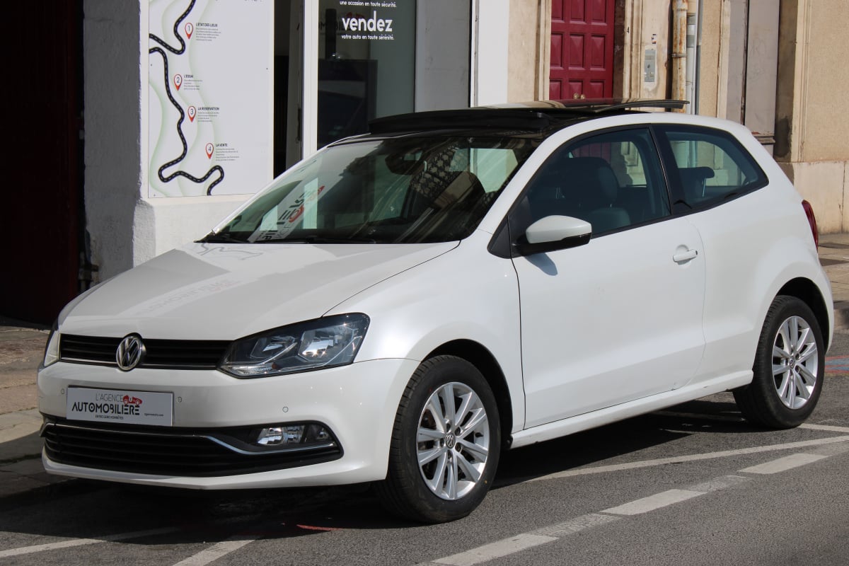 Volkswagen Polo 1.4 TDI 90 BLUEMOTION CONFORT LINE ( Toit ouvrant, Radar Av / Arr, Bluetooth ... ) — 1