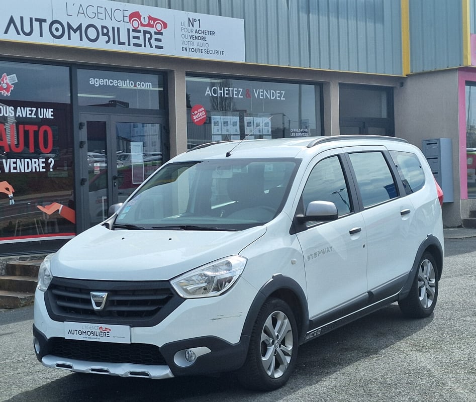 Dacia Lodgy STEPWAY 1.2 TCE 115 CH — 1