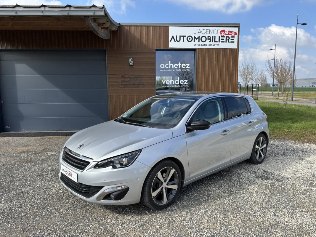 Peugeot 308 Féline 1.6 BlueHDi EAT6 S&S 120 cv Boîte auto — 1