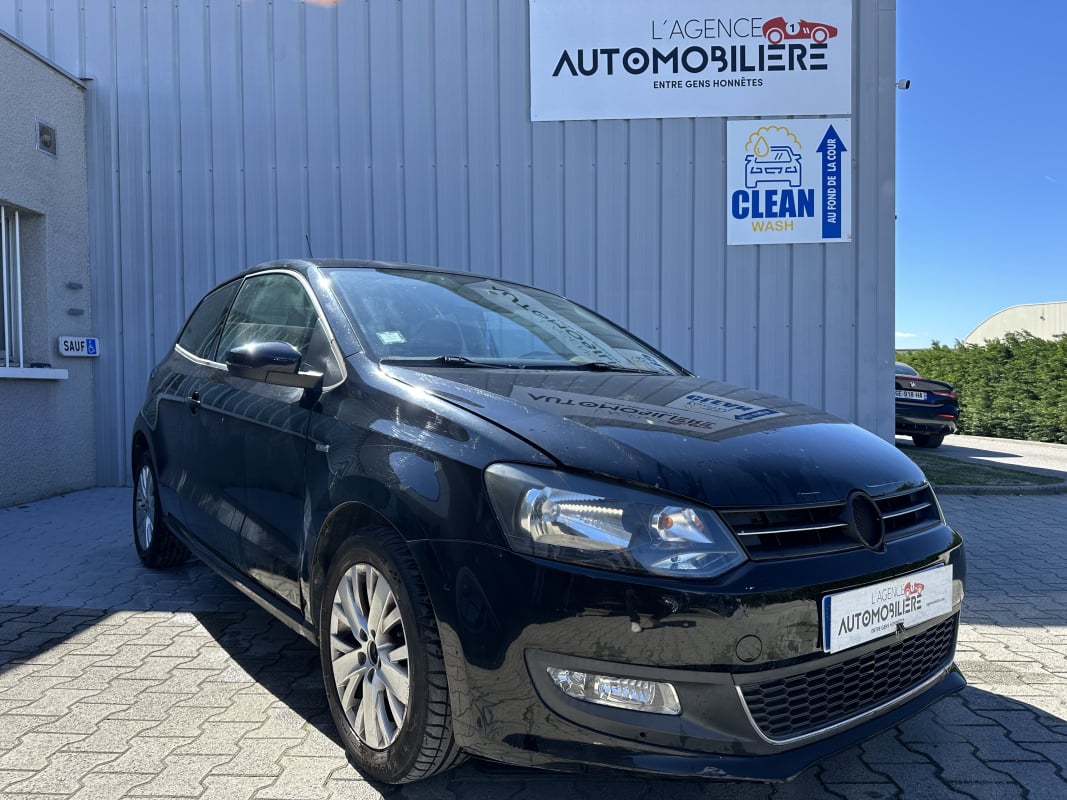 Volkswagen Polo 1.2 i 12V 60 cv life — 1