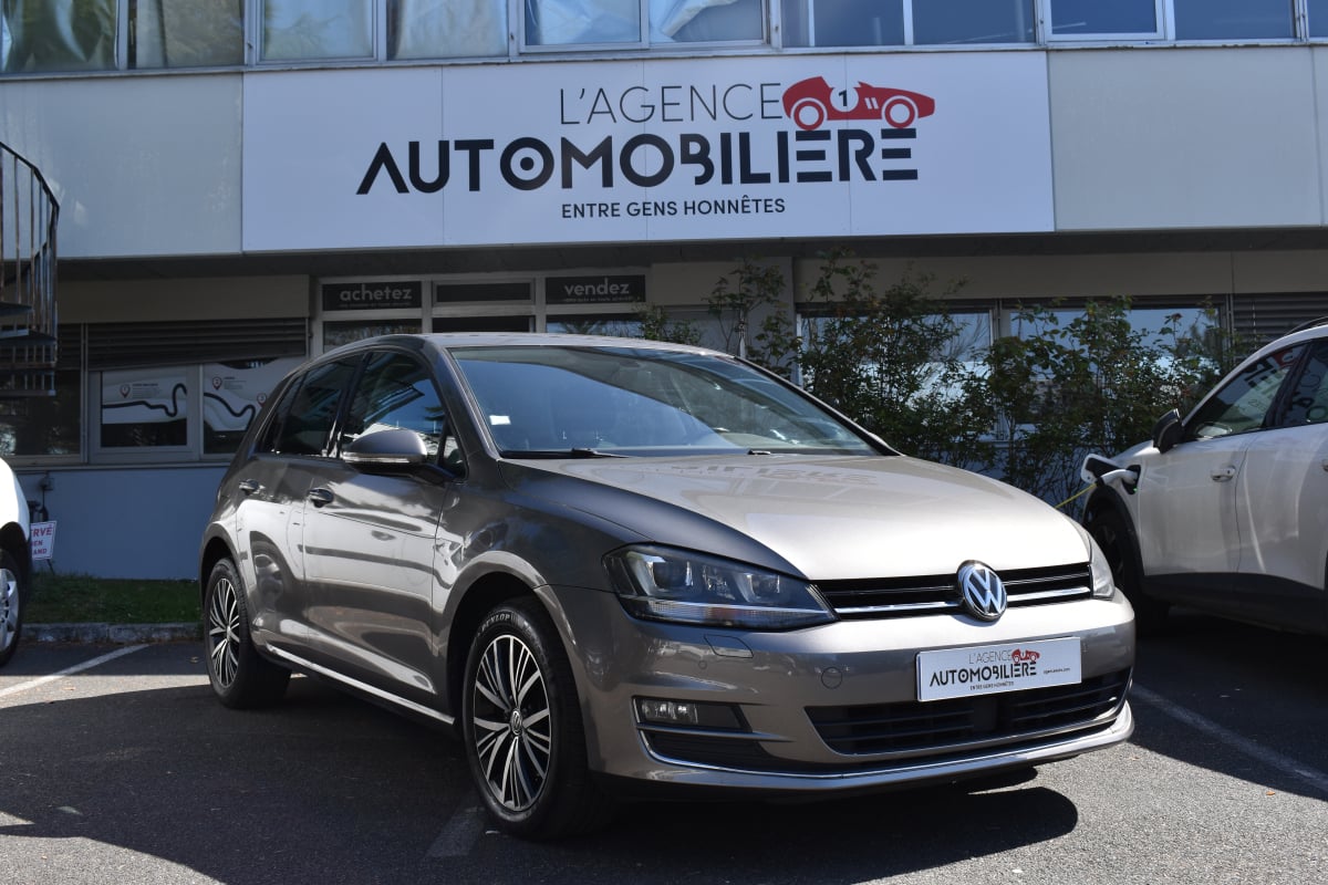 Volkswagen Golf VII 5 Portes 1.6 TDI DSG7 110 cv Eligible a la garantie égale à constructeur 60 mois — 1