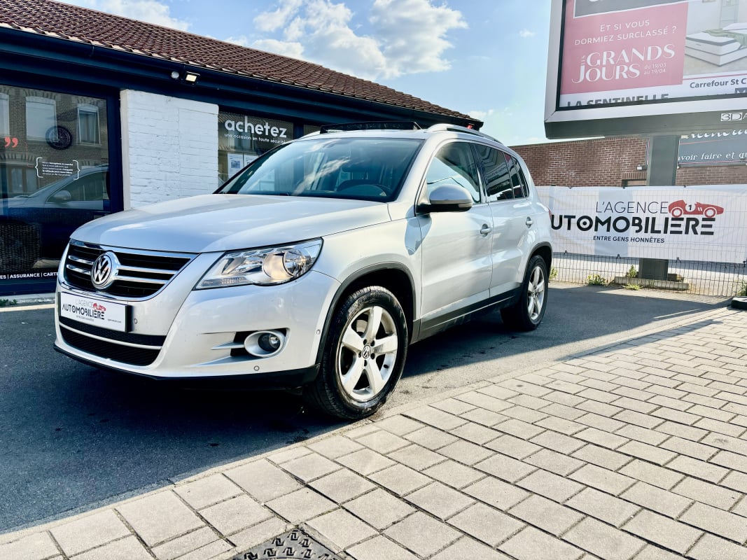 Volkswagen Tiguan 2.0 TDI 140 CARAT 4MOTION (1ERE MAIN) — 1
