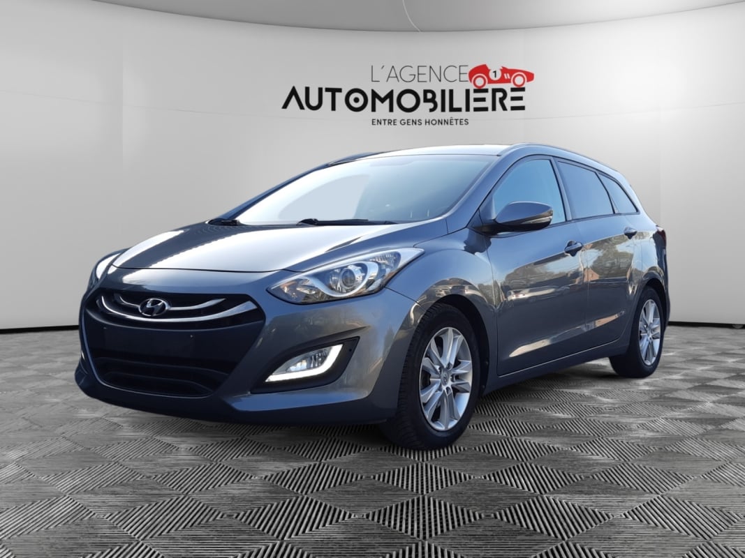 Hyundai i30 Réservé SW Business Édition 110 CH 6V / Garantie 12 Mois — 1