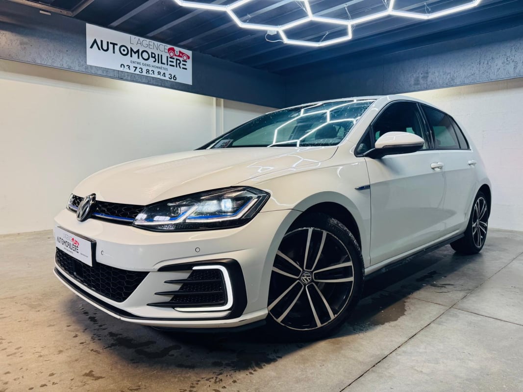 Volkswagen Golf VII Phase 2 GTE 1.4 TSI 16V 204 Hybrid Blue Motion — 1