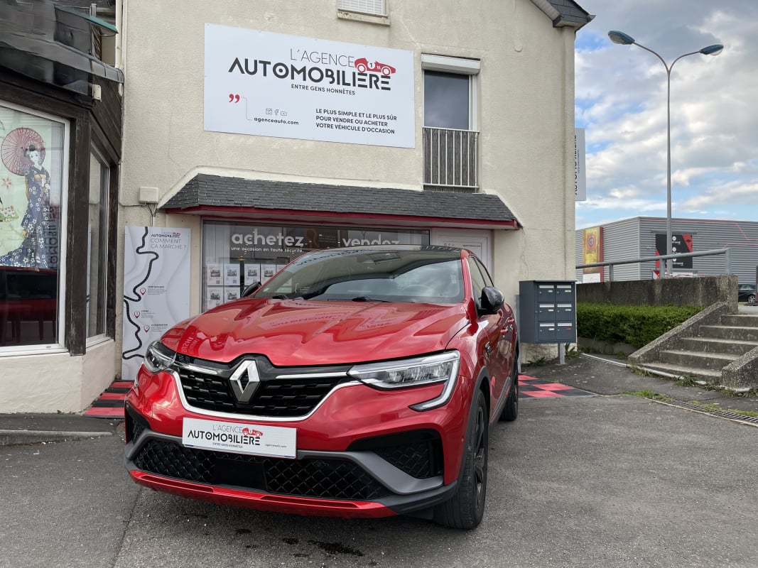 Renault Arkana 1.6 E-TECH 145 RS LINE 21B HYBRID — 1