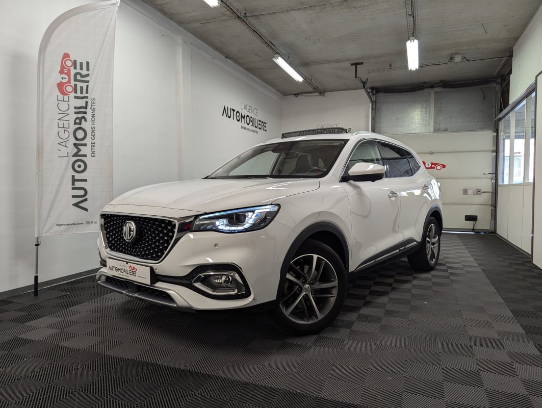 MG EHS 1.5T GDI PHEV LUXURY — 1