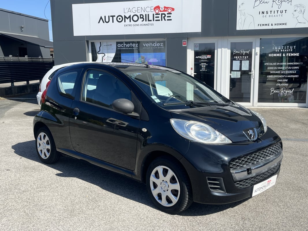 Peugeot 107 1.0 i 68 ch 3P URBAN - 1ere MAIN - 67000KM — 1