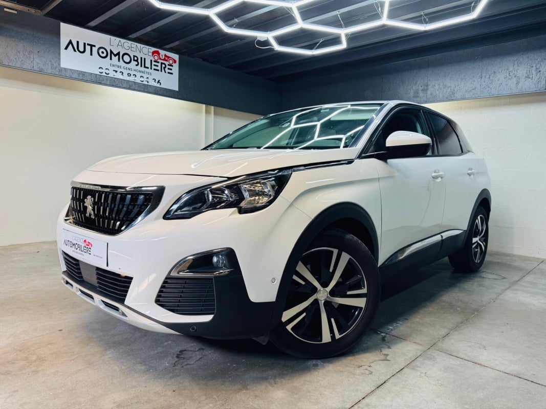 Peugeot 3008 Allure 1.5 BlueHDi S&S 130 CV — 1