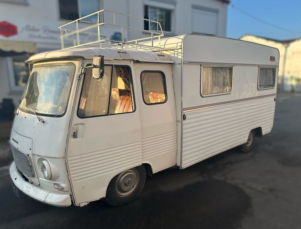 Peugeot J7 1.7 Holliday 5 places — 1
