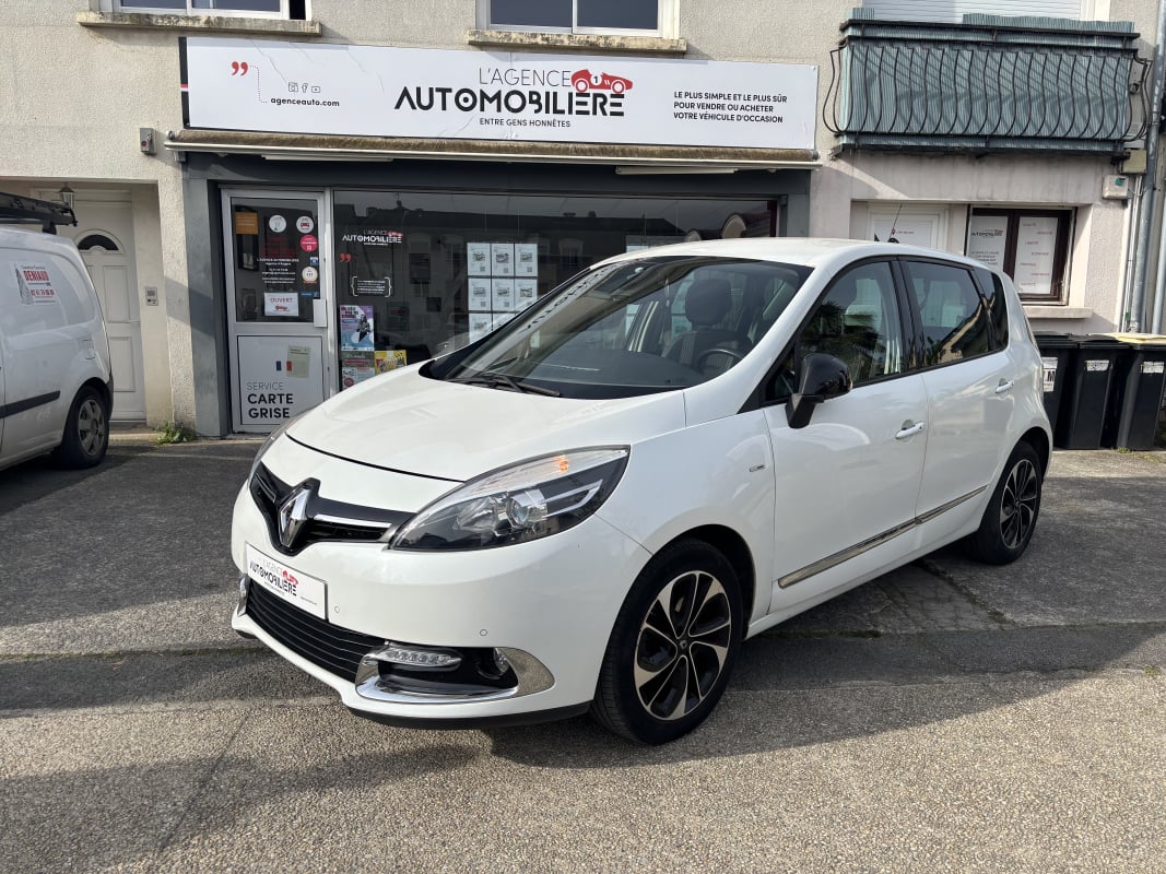 Renault Scenic III 1.5 dCi 110 cv Bose - 1ère main — 1