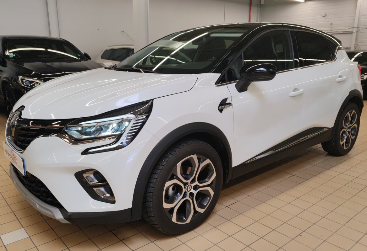 Renault Captur II MILD HYBRID 160 TECHNO EDC — 1