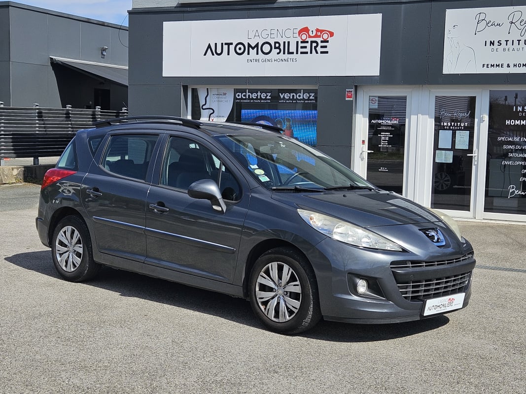 Peugeot 207 SW 1.6 HDI 92 CV ACTIVE — 1