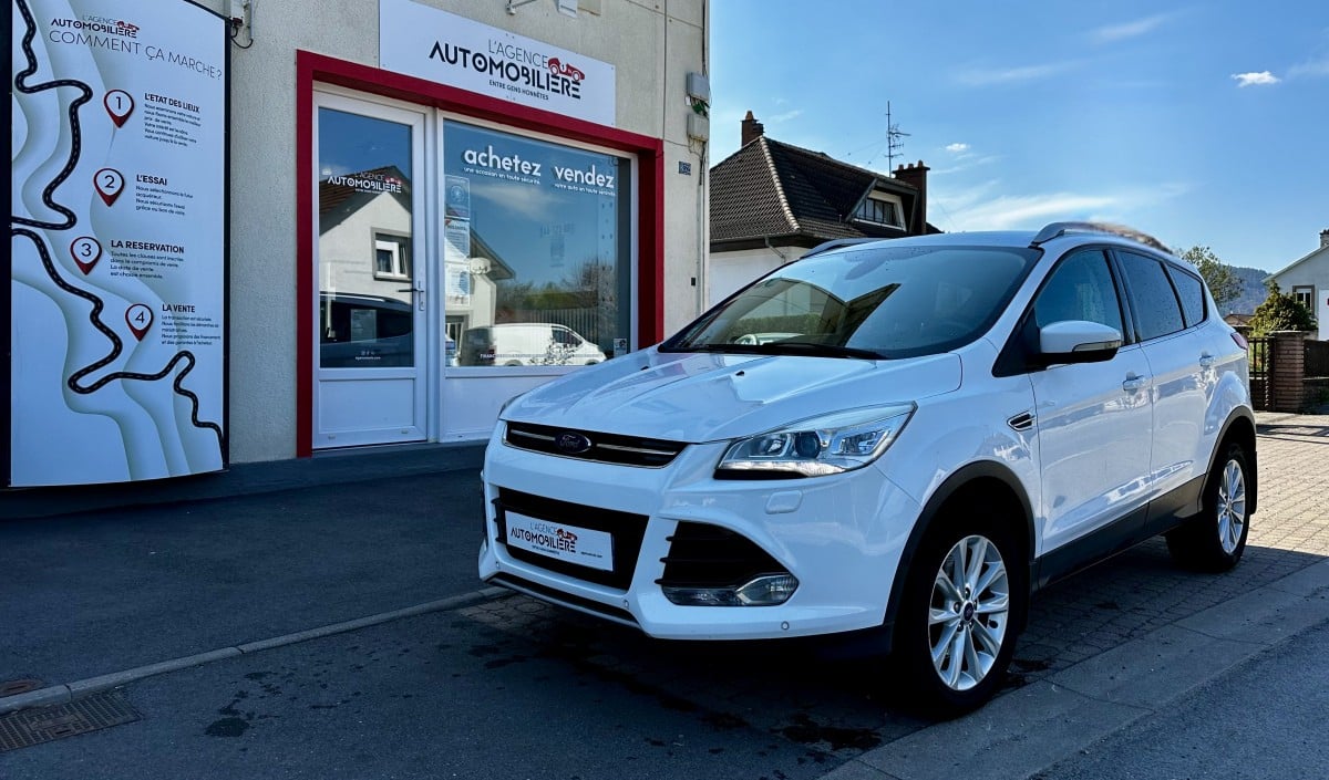 Ford Kuga II 2.0 TDCi 4x4 150 cv Powershift Titanium - Caméra de recul - Sièges chauffants — 1