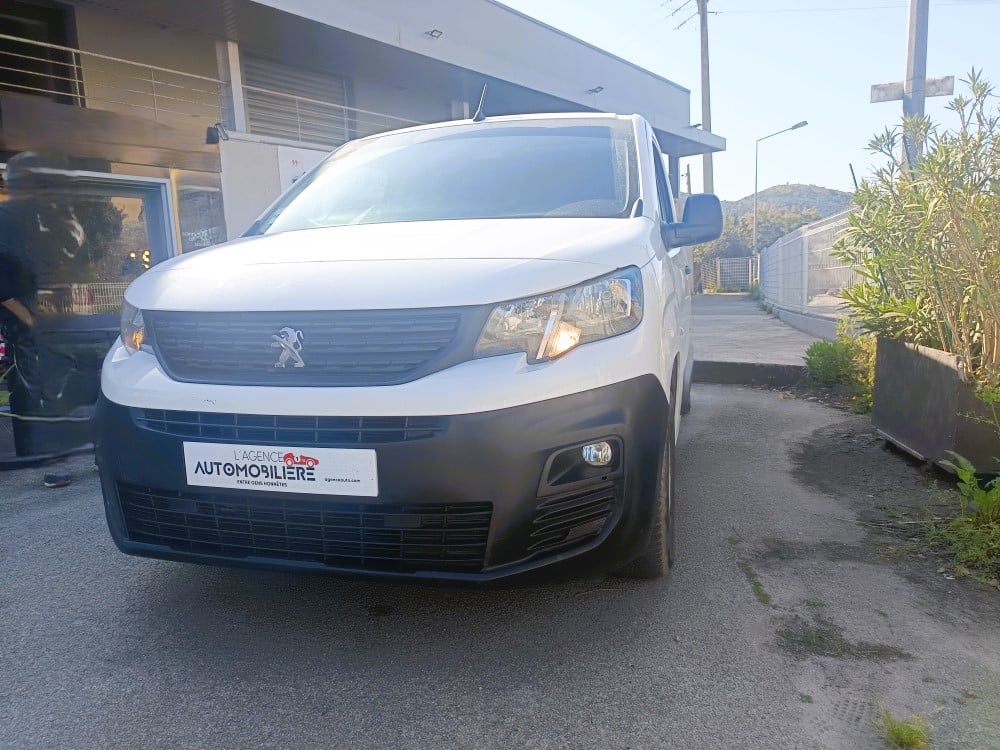 Peugeot Partner Partner Standard 1000kg BlueHDi 130ch S&S Asphalt — 1