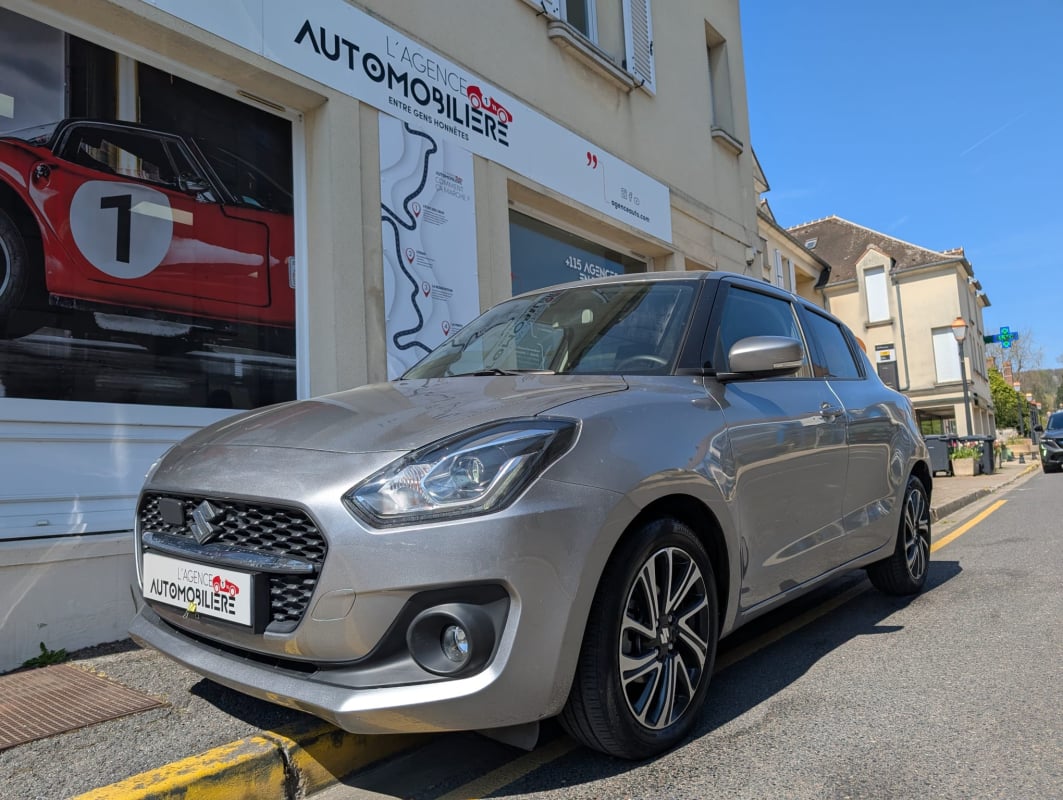 Suzuki Swift 1.2 Dualjet Hybrid BVA 83cv PACK FULL OTIONS / CUIR / SIEGES CHAUFFANT ... — 1