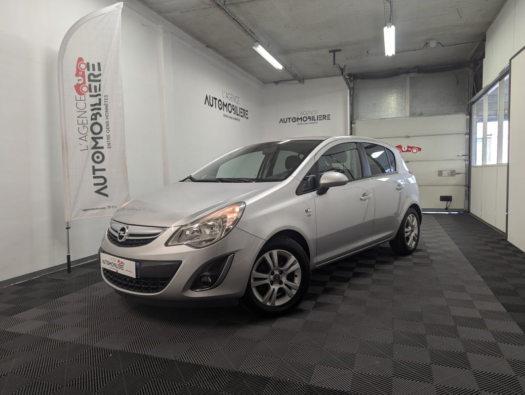 Opel Corsa IV (2) 1.4 TWINPORT 100 BVA SATELITE 5P — 1