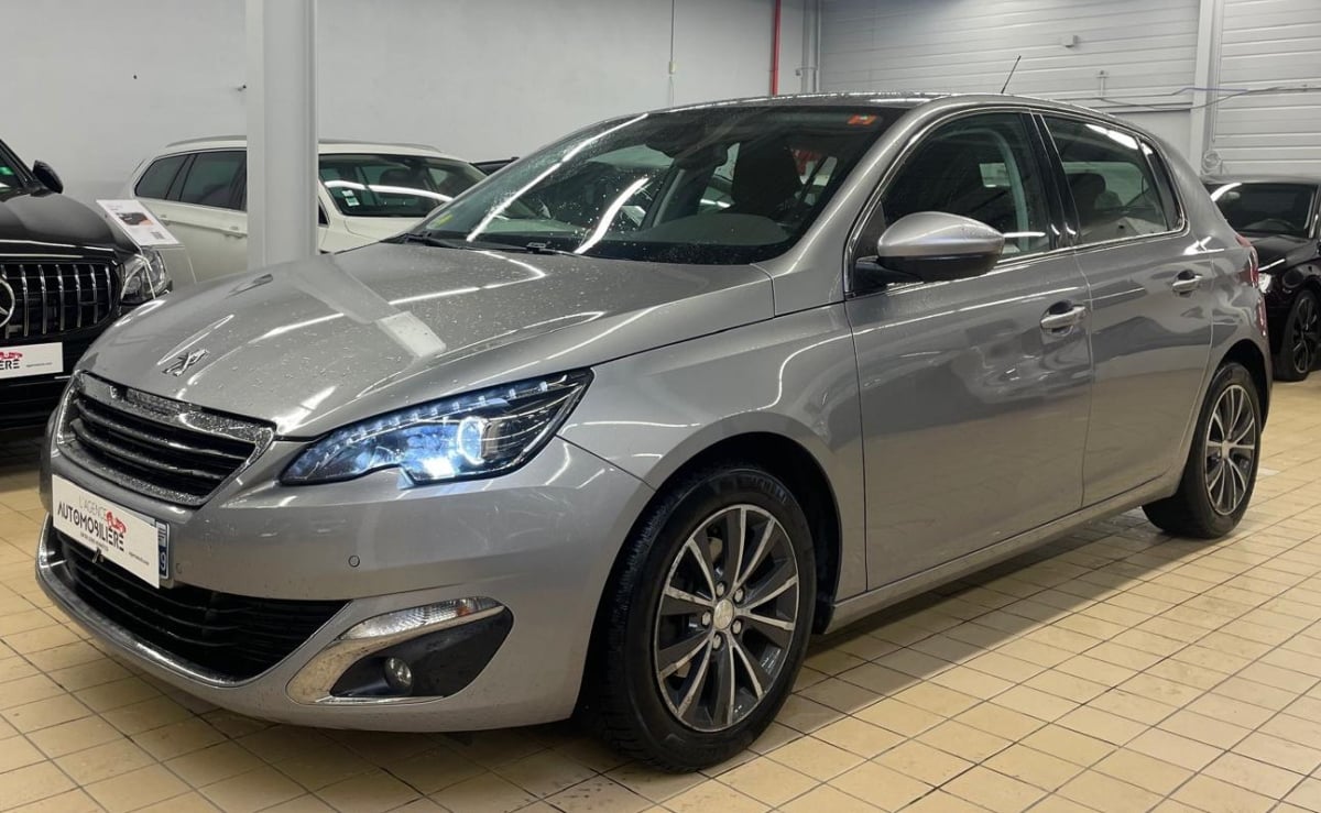 Peugeot 308 II 1.6 E-HDI 115 ALLURE — 1