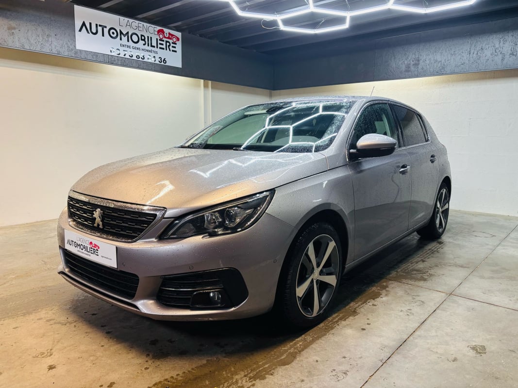 Peugeot 308 II 308 PHASE 2 1.6L BLUE HDI 120 CH ALLURE BUSINESS (attelage) — 1