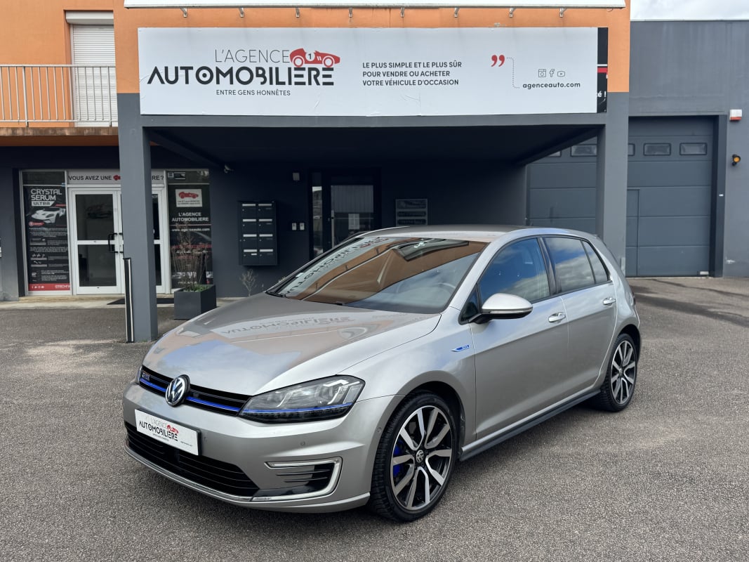 Volkswagen Golf GTE 1.4 TSI 204 DSG6 150 cv Caméra de recul/Sièges Chauffants — 1