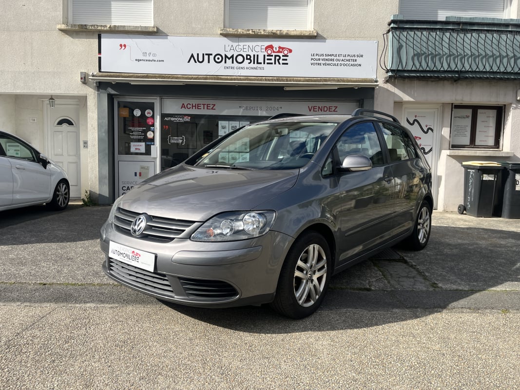 Volkswagen Golf Plus V 1.9 TDi 105cv UNITED - Suivi complet en garage — 1