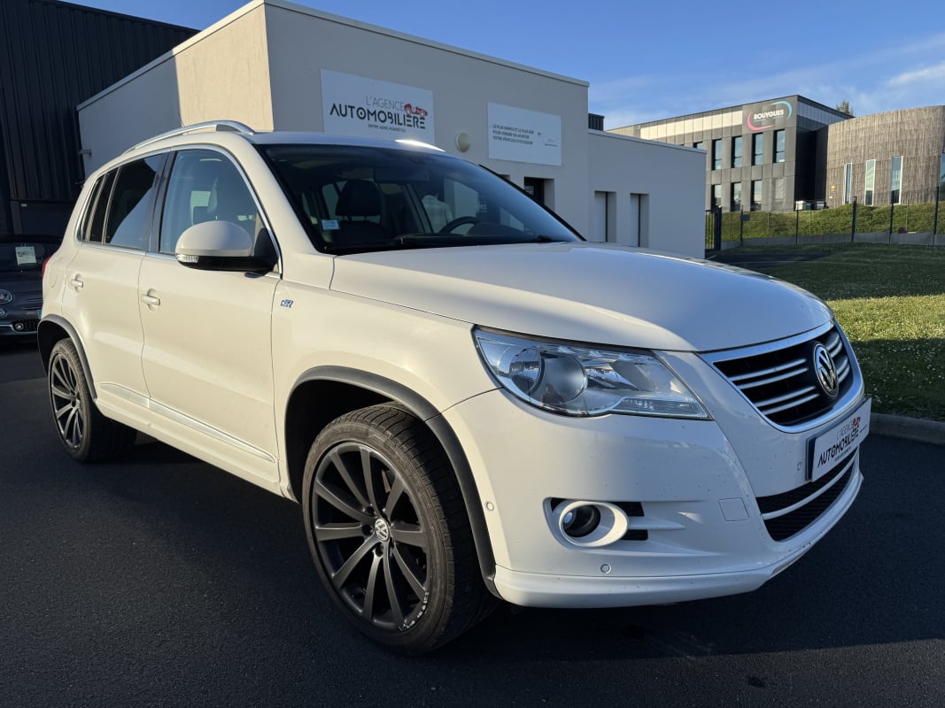 Volkswagen Tiguan I 2.0 TDi BlueMotion 140 CARAT R-LINE — 1