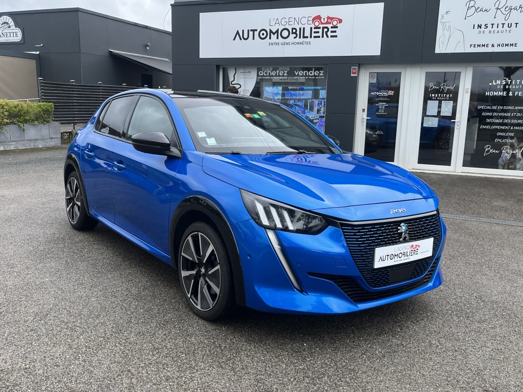 Peugeot 208 e-208 136 ch GT BVA — 1