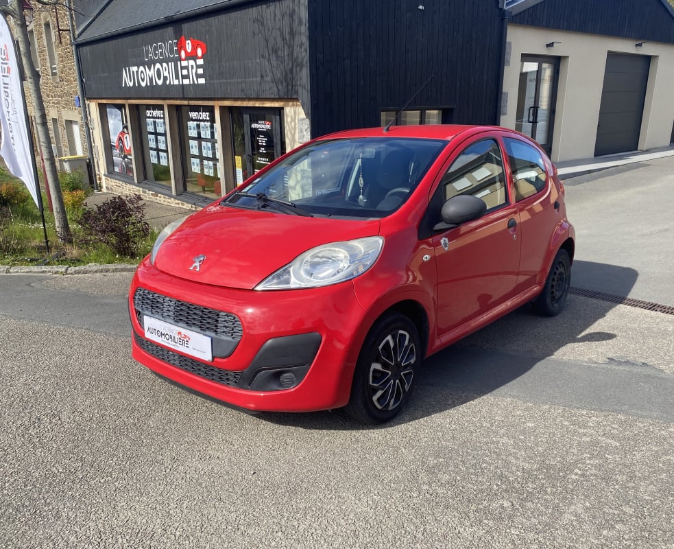 Peugeot 107 1.0 68 CH URBAN — 1