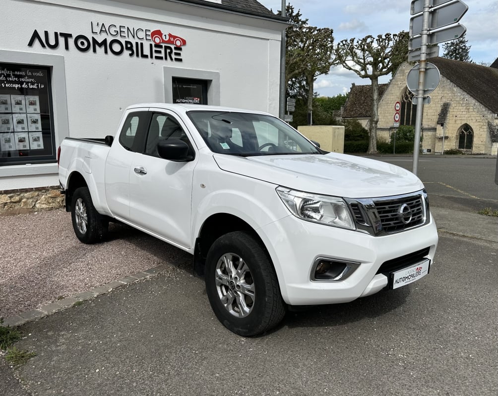 Nissan Navara KING CAB 2.3 DCi 160ch Acenta — 1