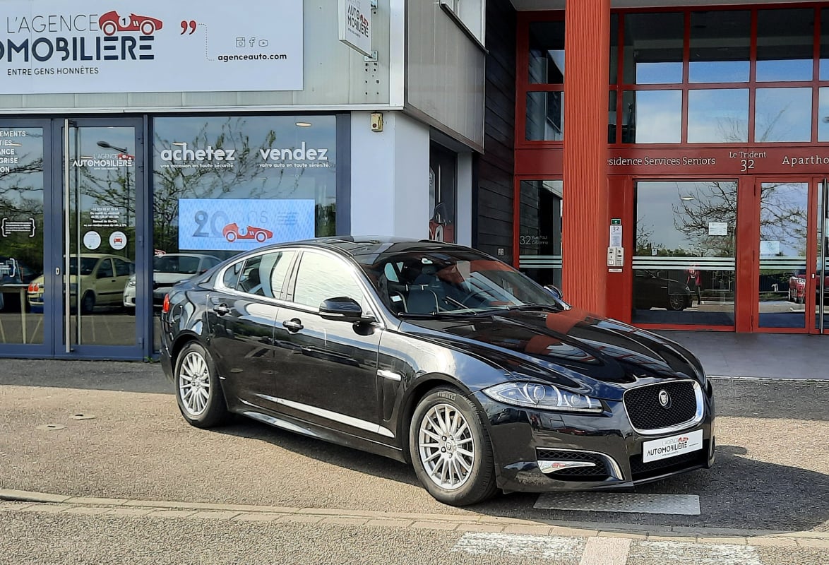 Jaguar XF (2) 3.0 V6 D LUXURY 241CH — 1