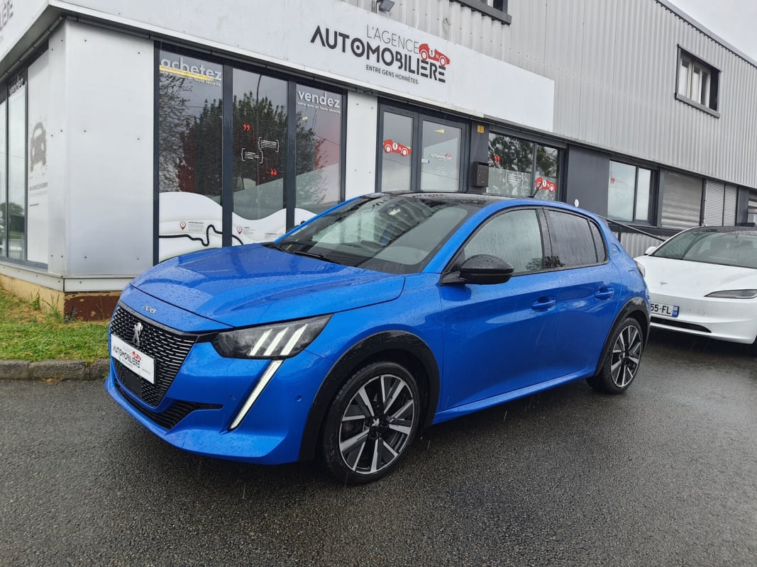 Peugeot 208 1.5 BLUEHDI 100 GT — 1