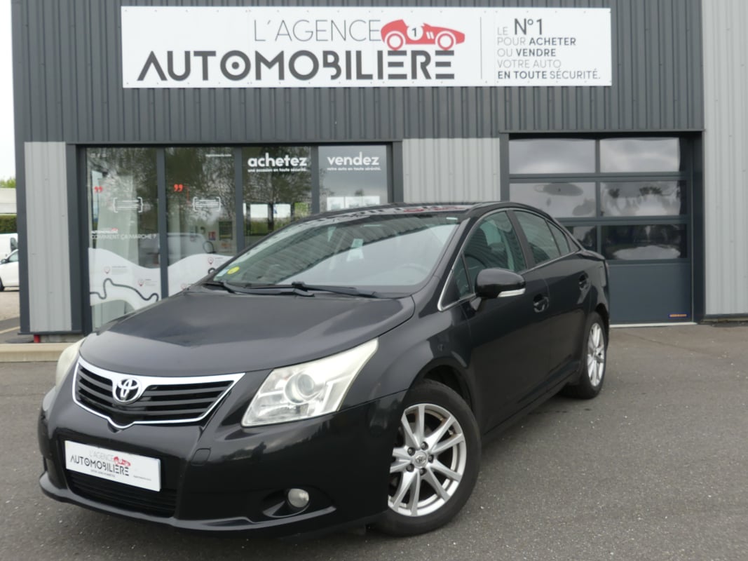 Toyota Avensis SKYVIEW edition D4D 126 CV PREMIERE MAIN — 1