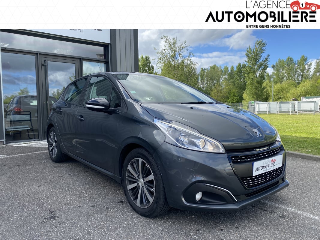 Peugeot 208 1.2 ALLURE 82 CH — 1