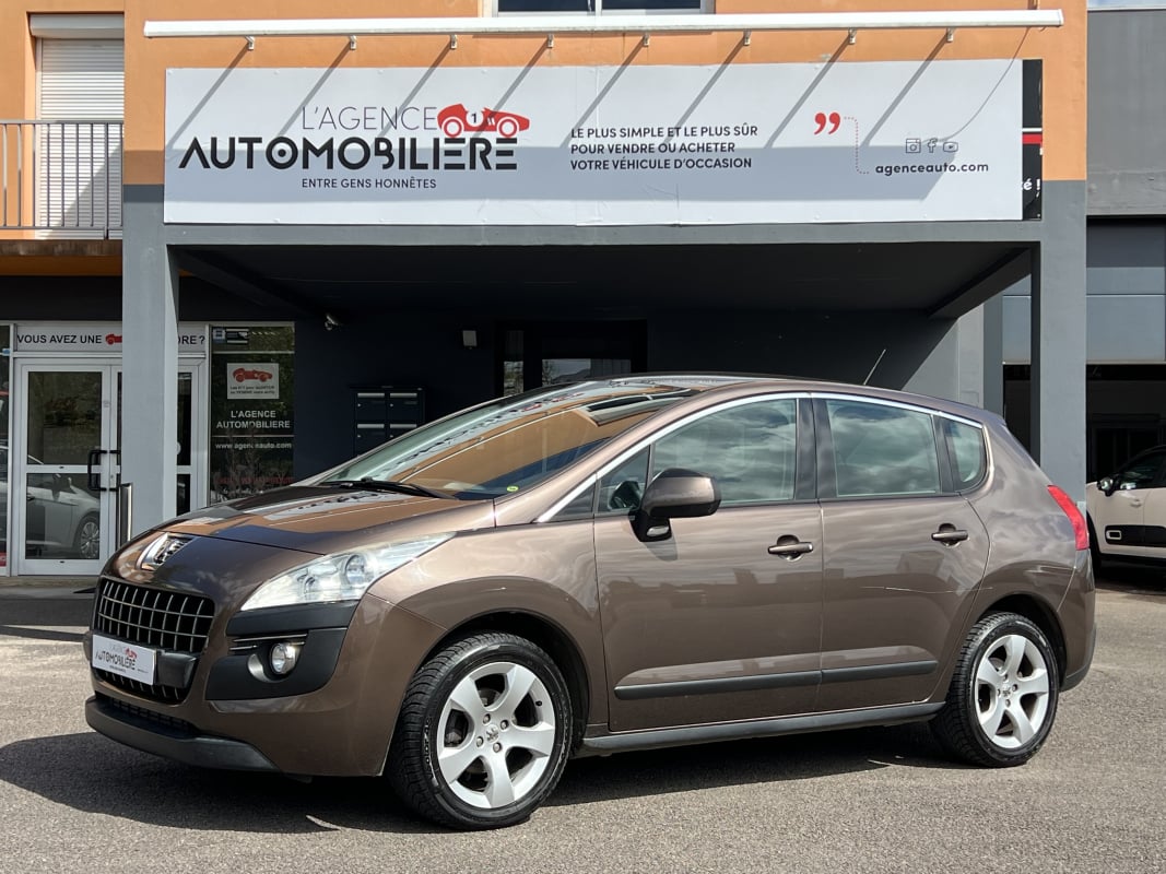 Peugeot 3008 1.6 e-HDi 114 CV GPS Attelage Climatisation — 1
