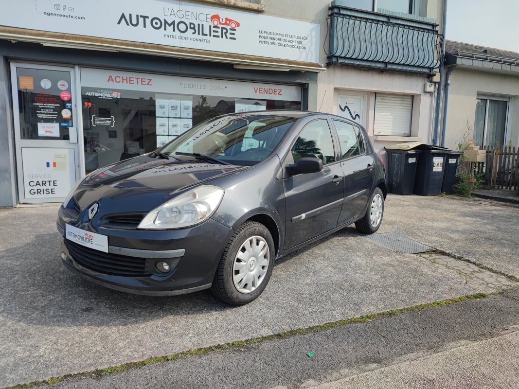 Renault Clio III 1.5 dCi Dynamique 68cv Distribution neuve — 1