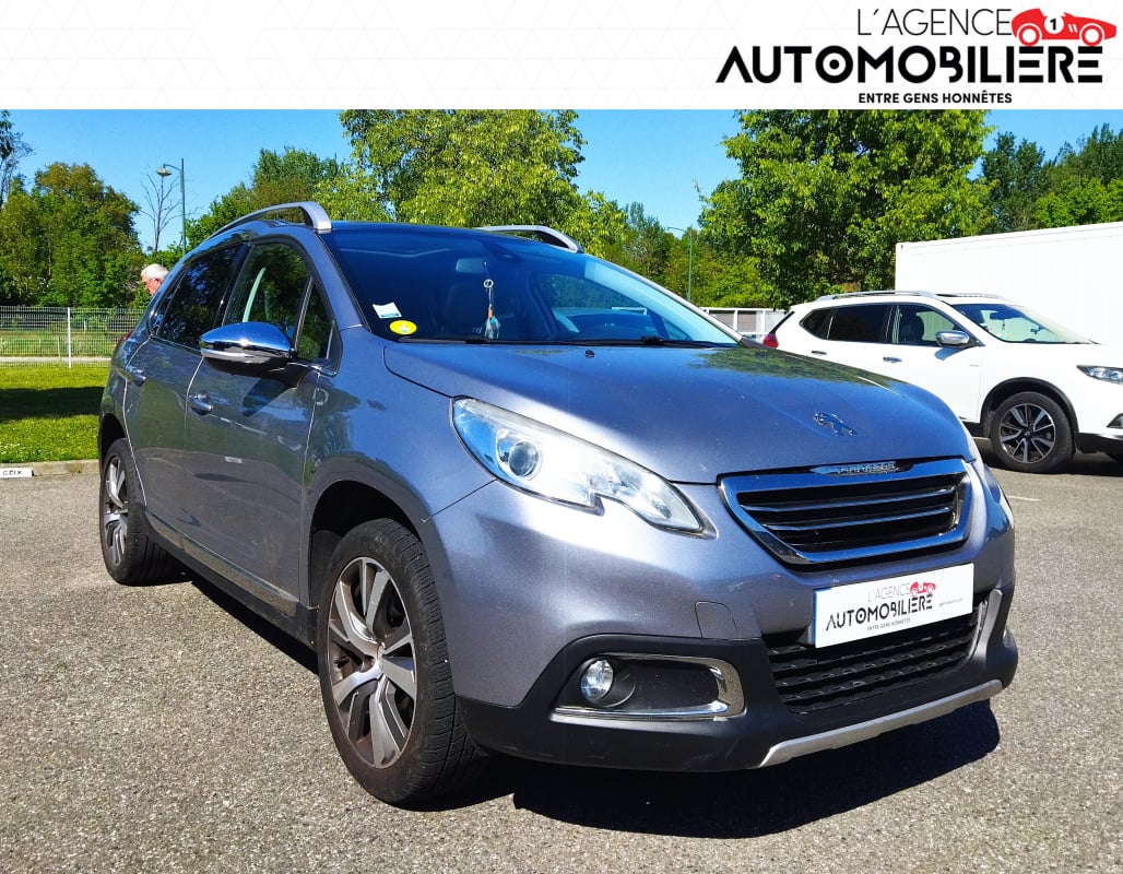 Peugeot 2008 1.6 e-HDi S&S 115 cv BVM6 FELINE CUIVRE TOIT PANORAMIQUE — 1