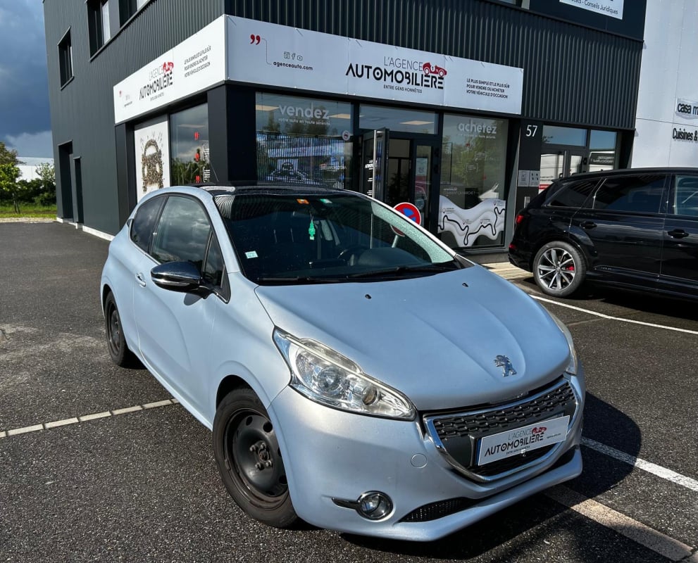 Peugeot 208 1.6 VTi 120CV FELINE - GARANTIE 12 MOIS — 1