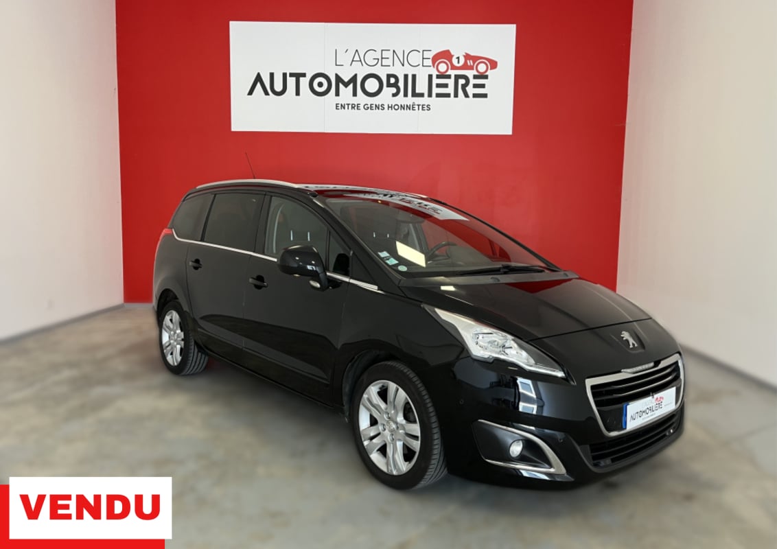 Peugeot 5008 PEUGEOT 5008 1.6 BLUE HDI 120 7PL GPS TOIT PANO AFFICHEUR TETE HAUTE — 1