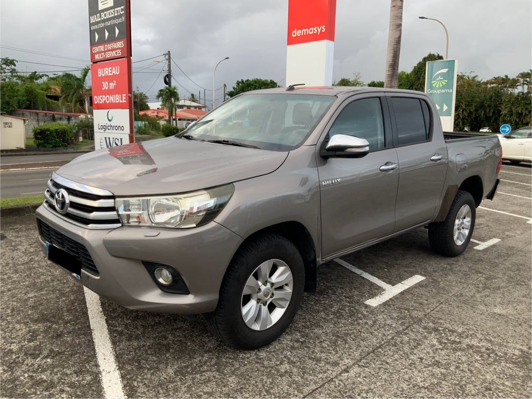 Toyota Hilux 4WD 2.4 D-4D DOUBLE CABINE — 1